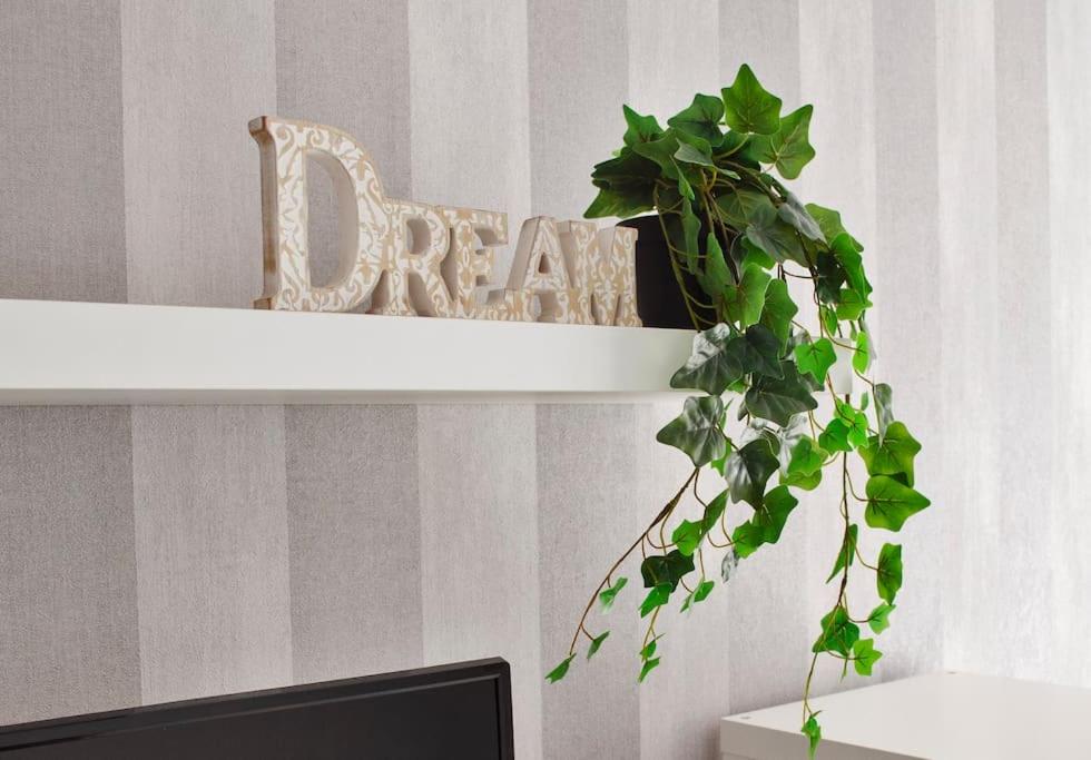 2 DREAM Apartment 2 + parcare gratuita
