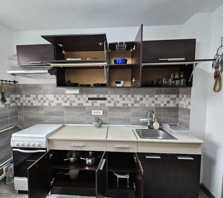 Apartament 2 camere Et 4 - Tomis - Constanța