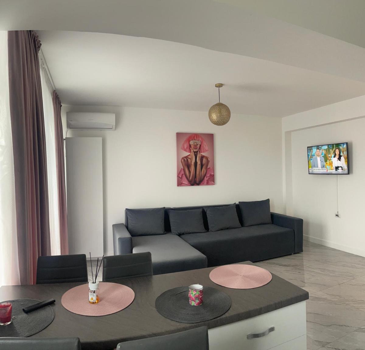 Apartament 3 camere vedere la mare