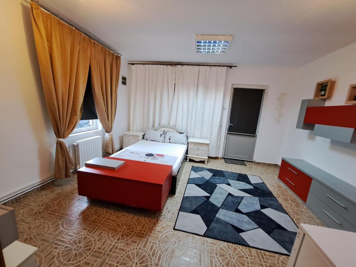 Apartament in Corbu in casa de vacanta