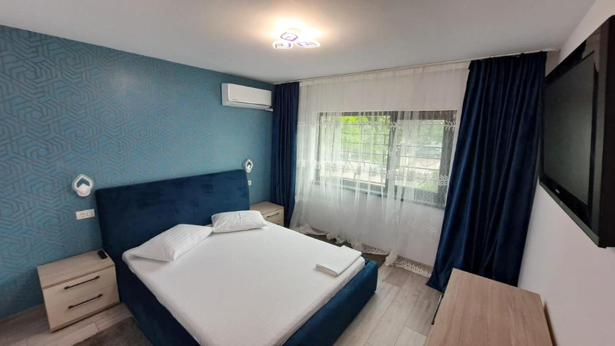 Apartament lângă Port Turistic Mangalia 2 camere decomandate, renovat 2023