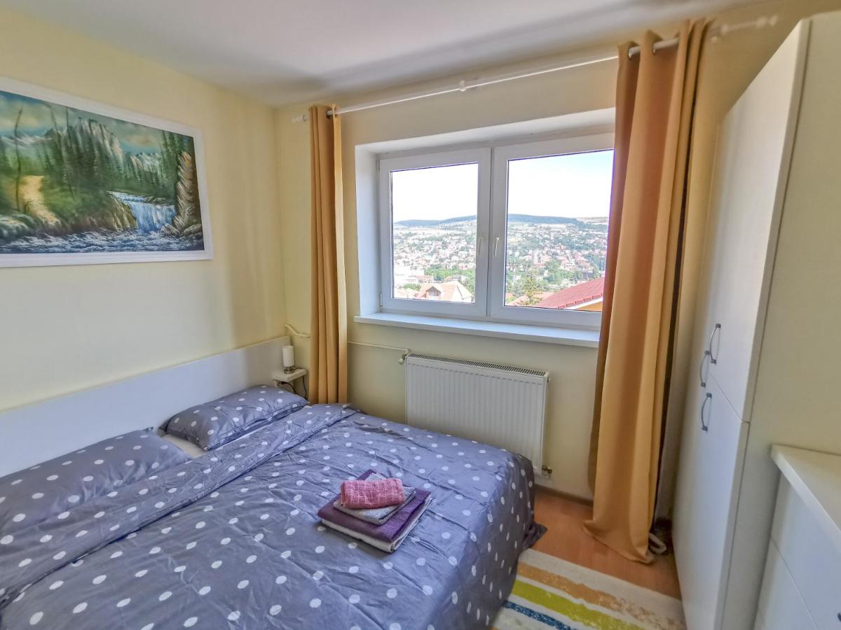 Apartment Near CFR Stadium