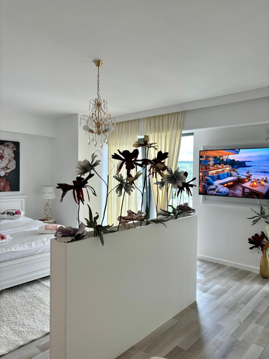 Aquilla Tower Apartment 8th floor