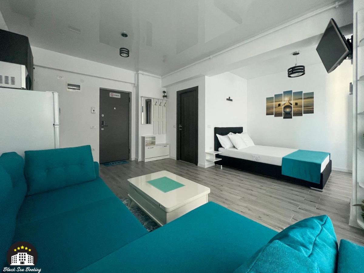Black Sea Booking - ADN Studio