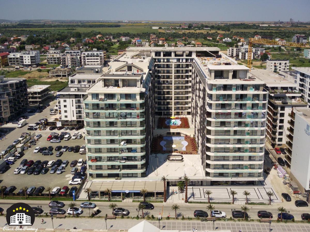Black Sea Booking - Oana