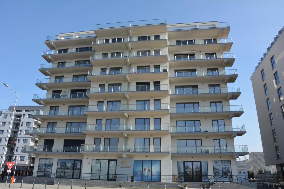 BUBU LOFT SUNRISE OF MAMAIA (DE SILVA)