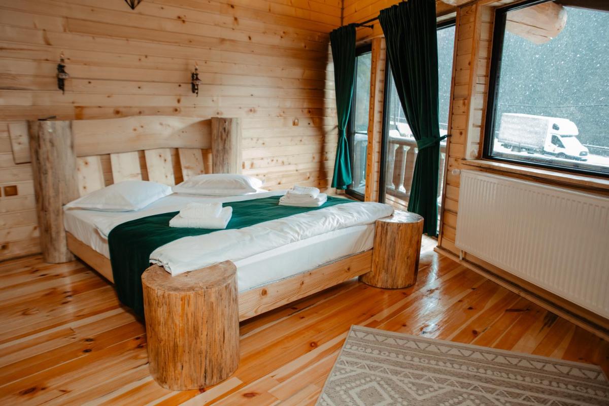 Cabana roua munților din bucovina
