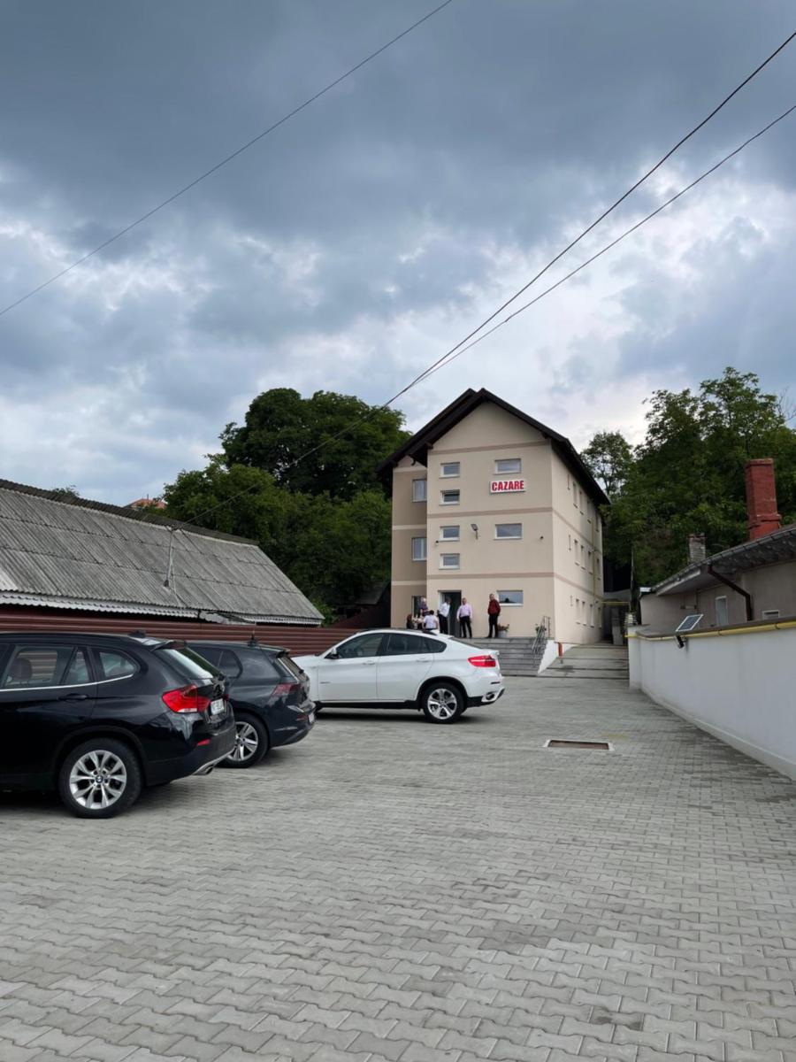 Cazare apartamente LAVI-TOUR Tg Neamț
