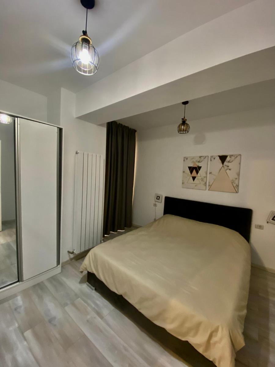 Central apartament Mamaia 415
