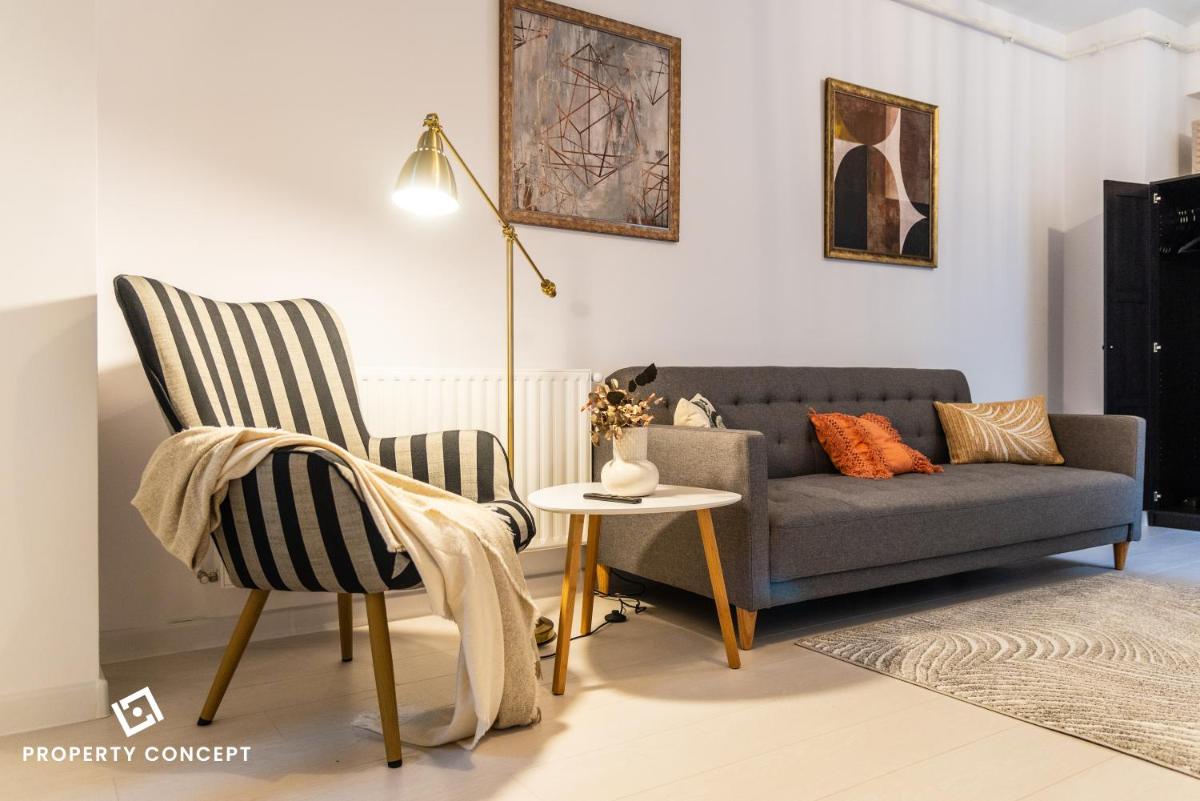 Central Residence Apartment 912