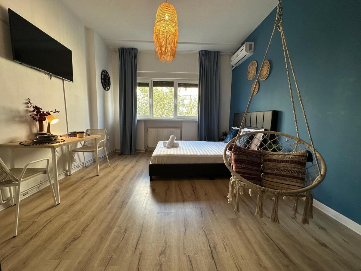 Central Studio Sapphire