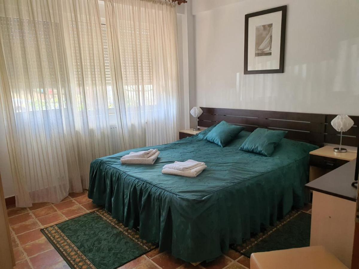 Club Cristal Apartments