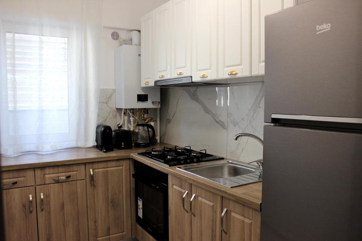 Deluxe Apartments on G Enescu Blvd near Stefan Cel Mare University Suceava