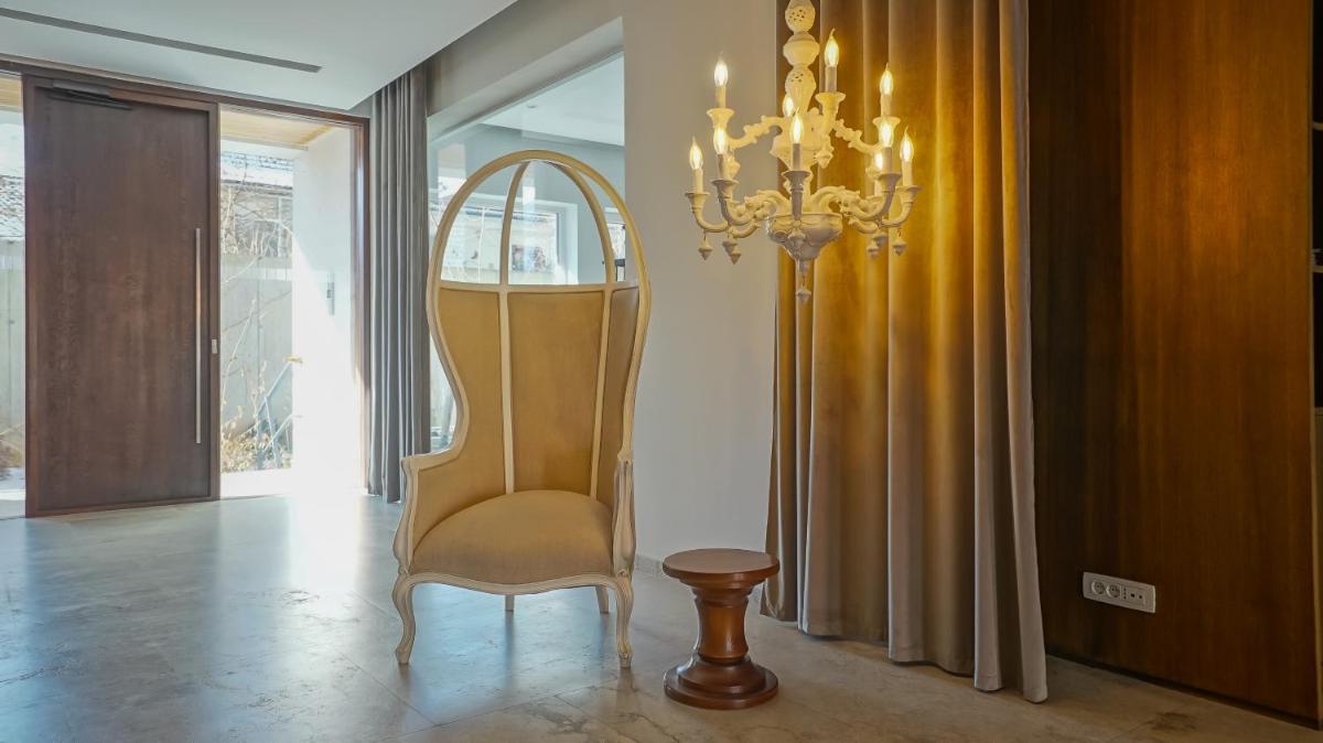 Downtown Studio with Panoramic View