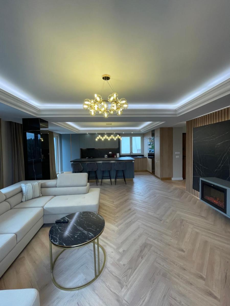 EBENEZER Penthouse