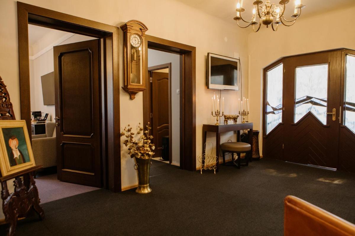 Excelsior INN