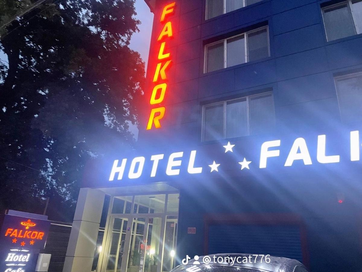 Hotel Falkor