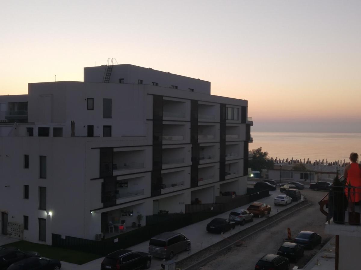 Khris Residence