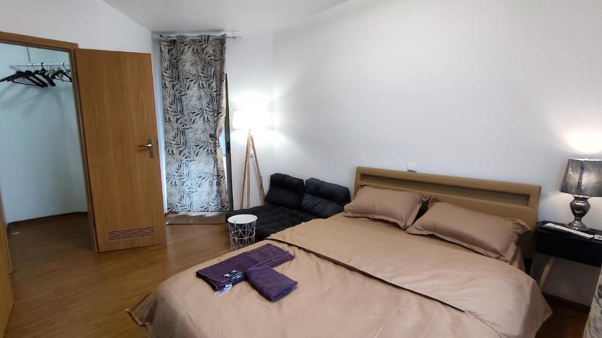 Lake view luxury apartment