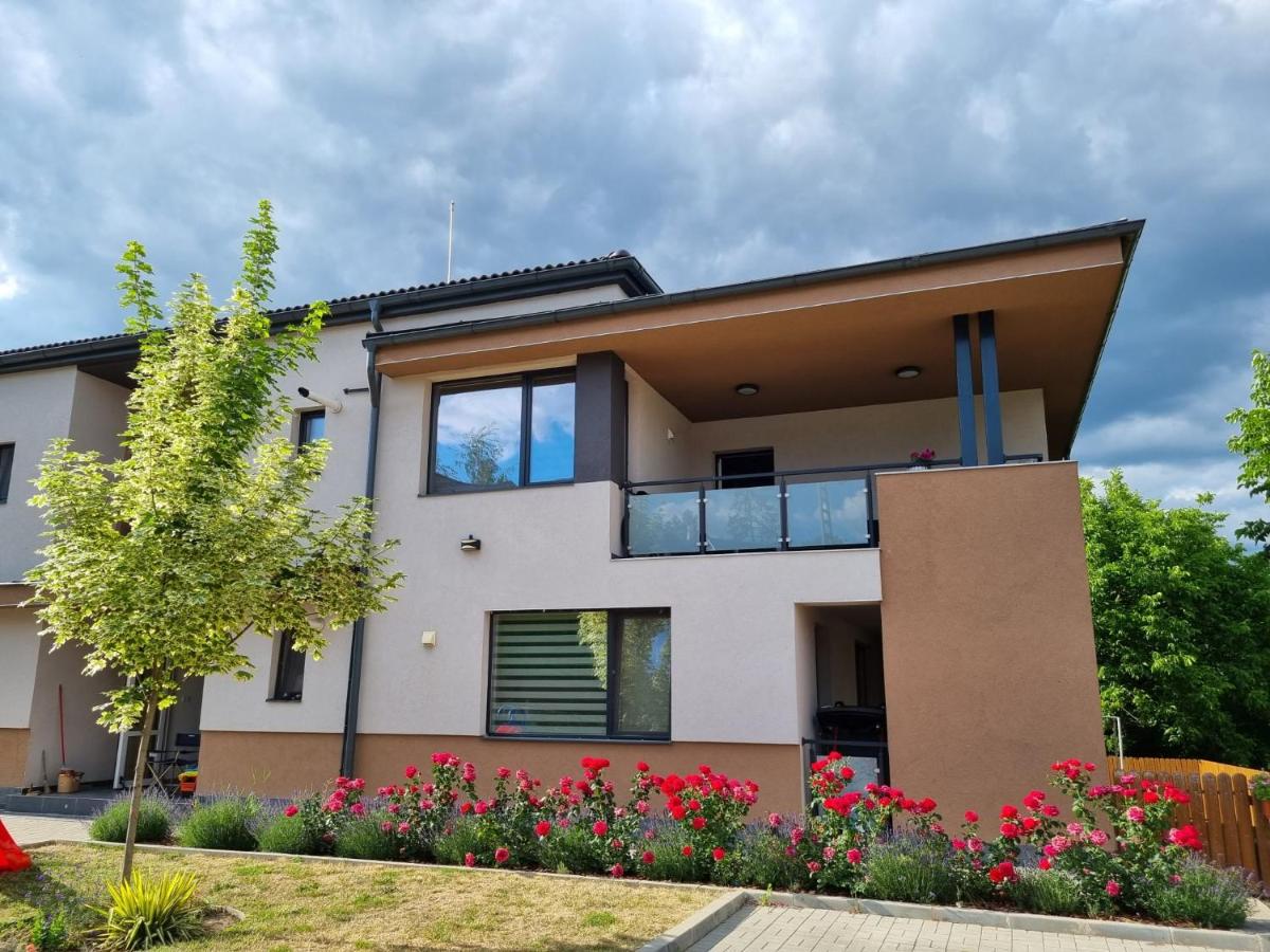 Lotus Apartman II