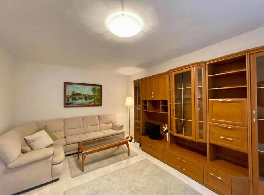 Lovely & quiet 1-bedroom condo with free parking