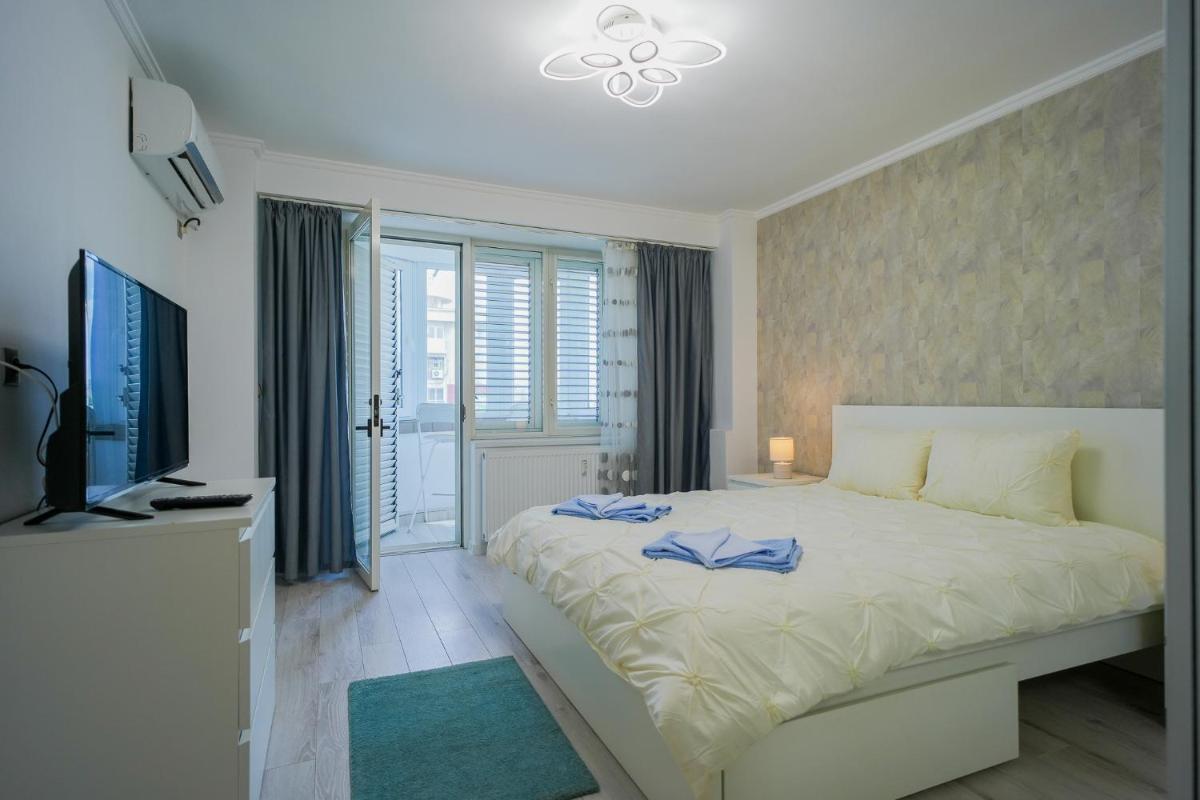 Luxury 2BR On Decebal Avenue