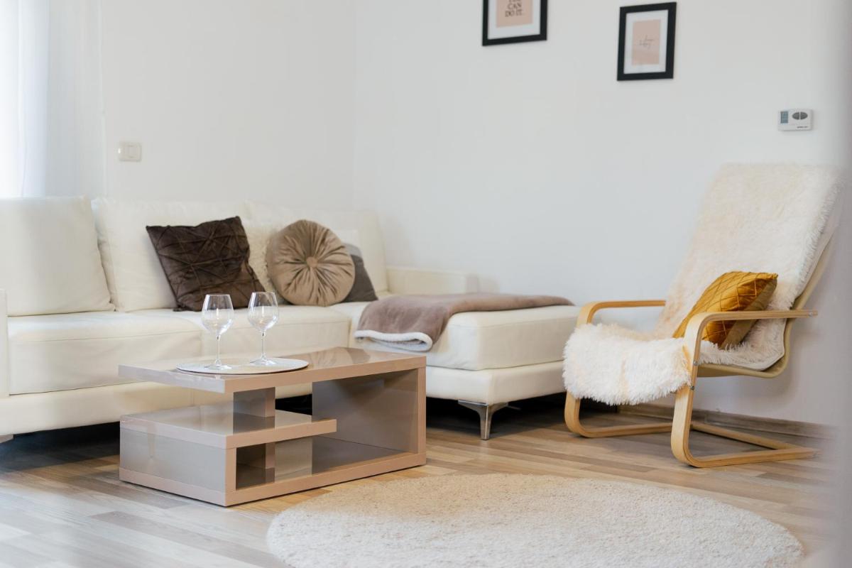 Luxury Apartment with Private Parking