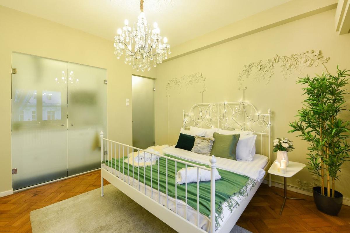 Luxury Central - Old Town Studio