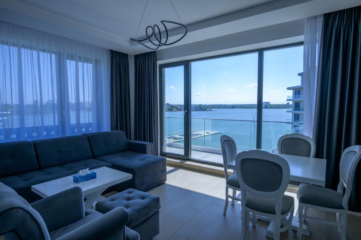 Luxury Lake On Apartments 1