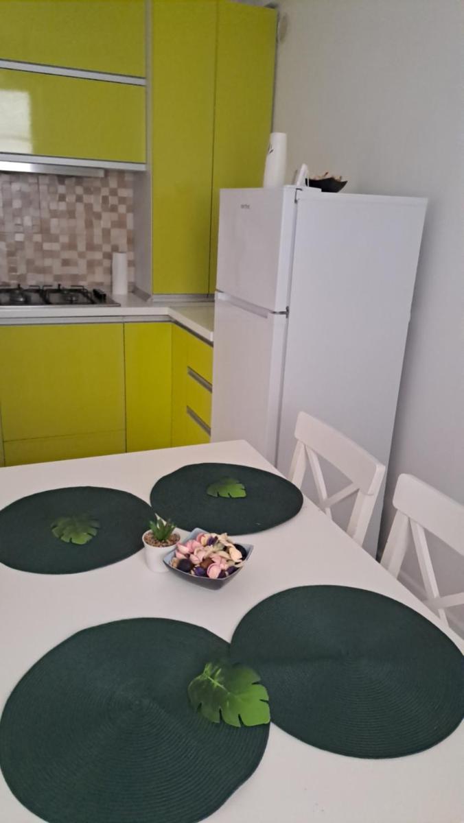 MARYSELA APARTAMENT MAMAIA NORD