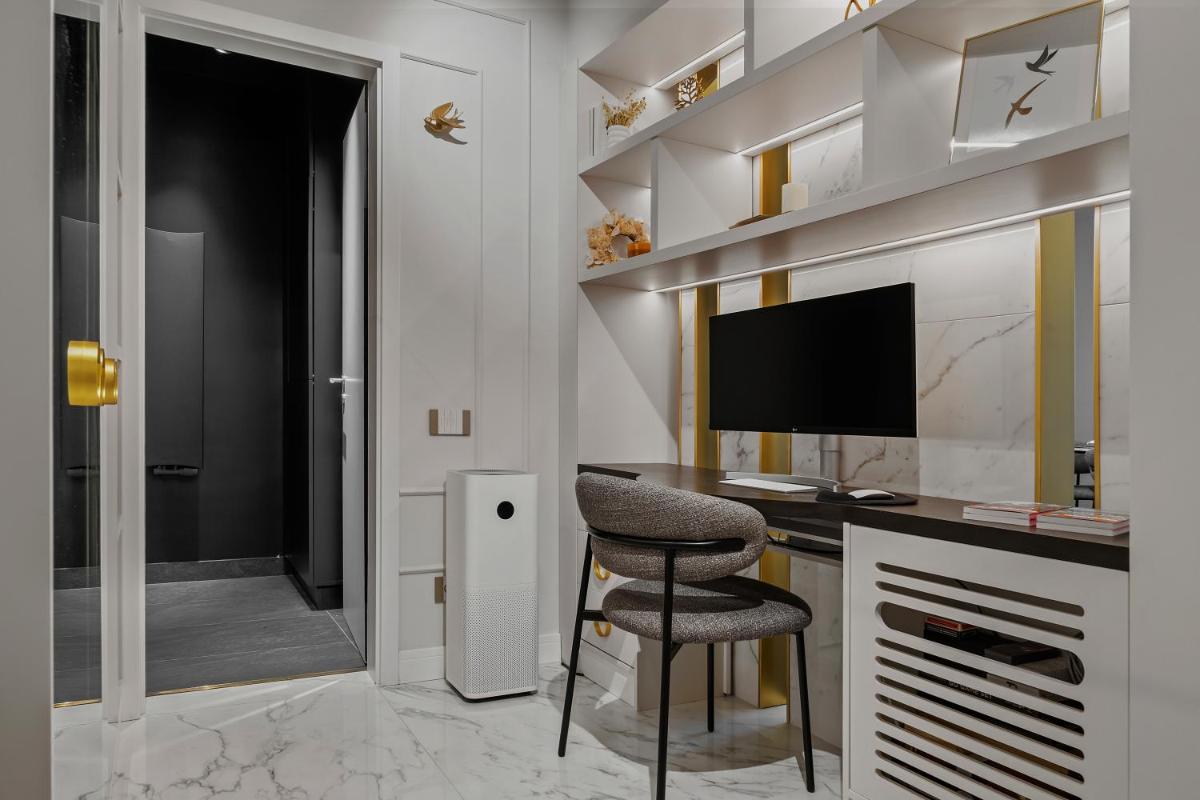 Mido Bird Apartment with Private Parking & Self Check-in