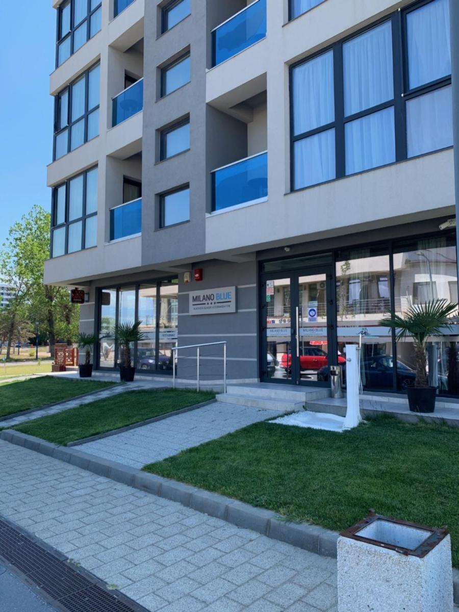 Milano Blue Mamaia