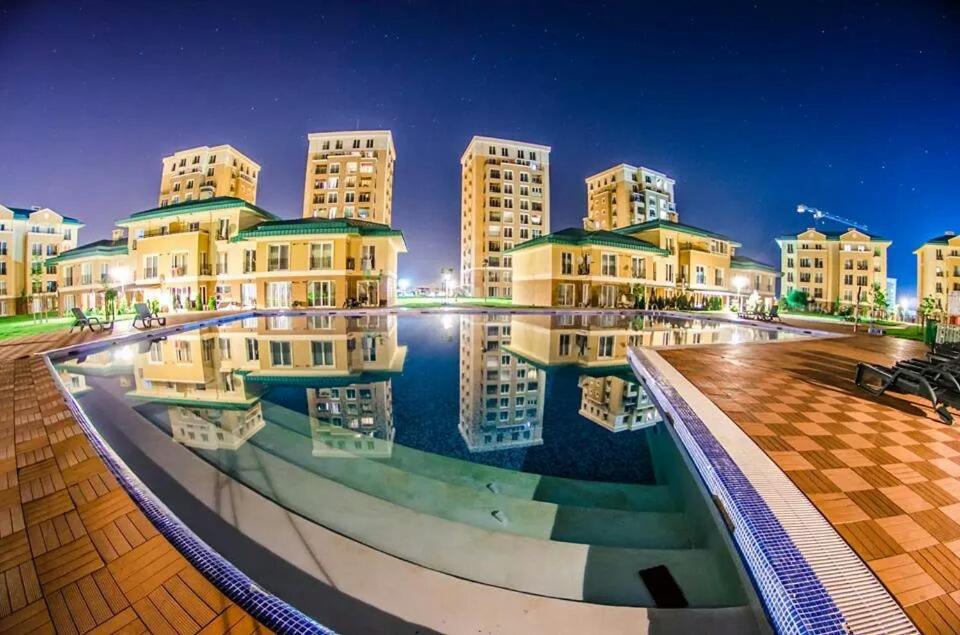 Modern apartment with pool in North Bucharest