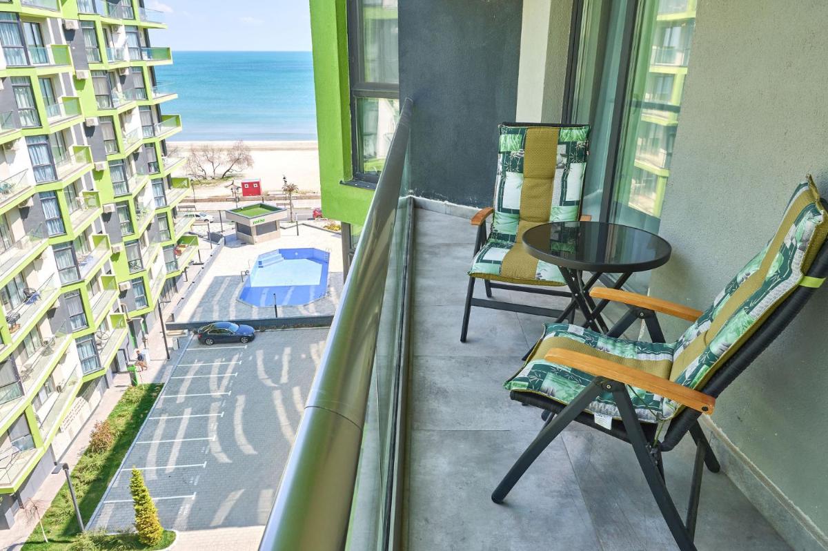 MoonStar Apartment - Spa n Pools beach Resort