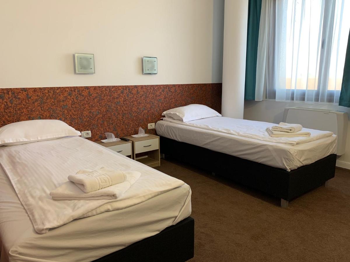 Motel Ruta 33