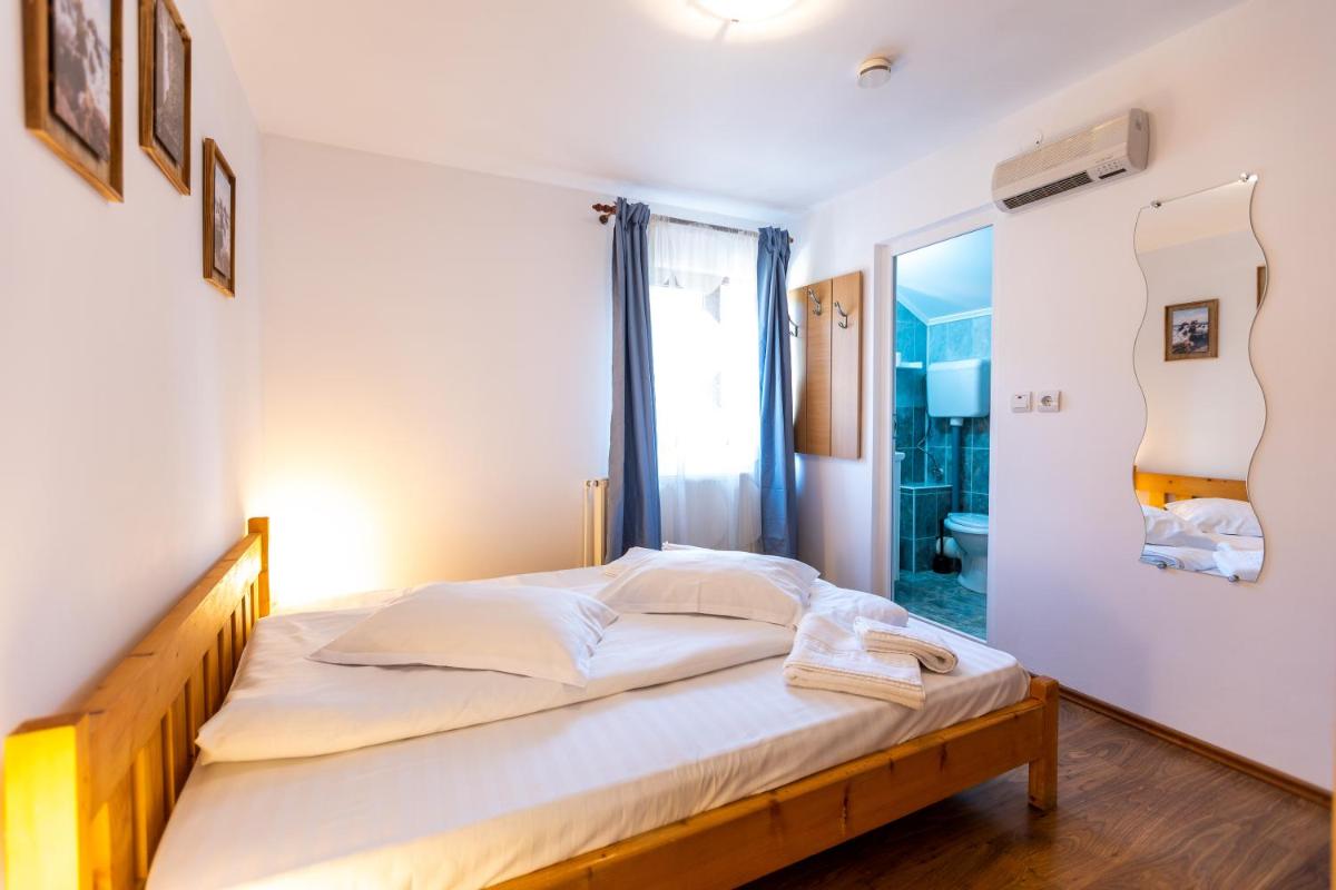 Mountain Rose Vila
