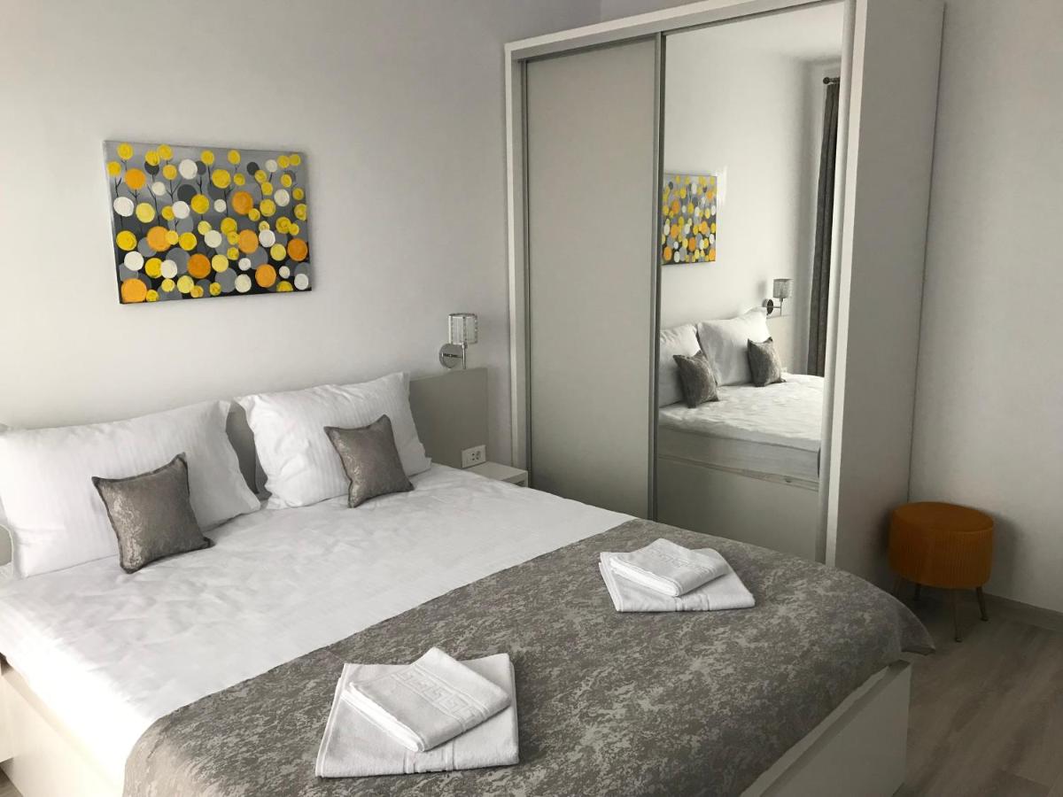 NEW Aparthotel Floresti