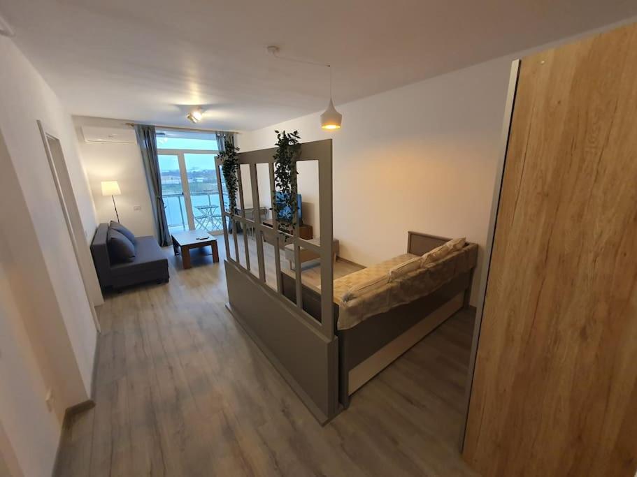 New Luxury Flat Near City Center