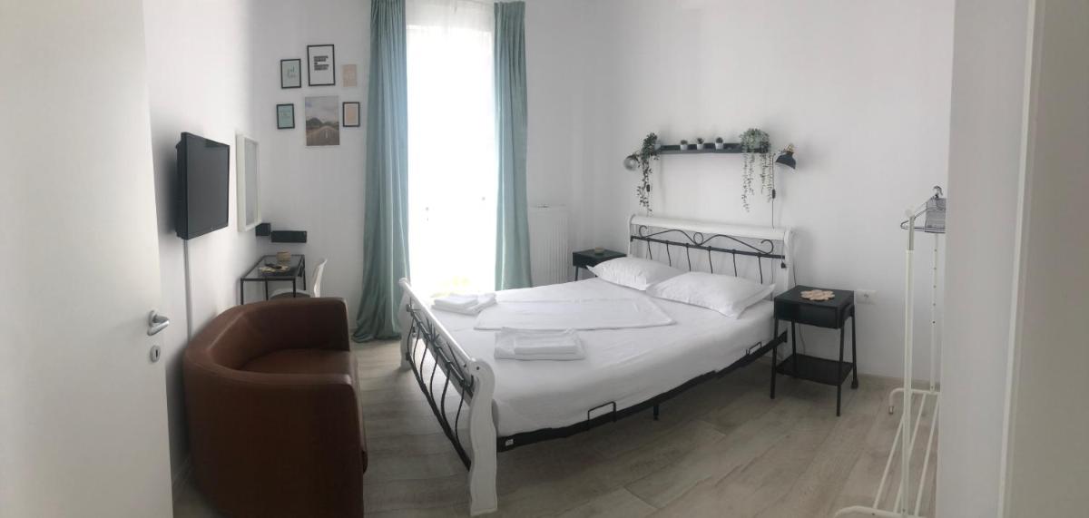 Nicholas Apartment