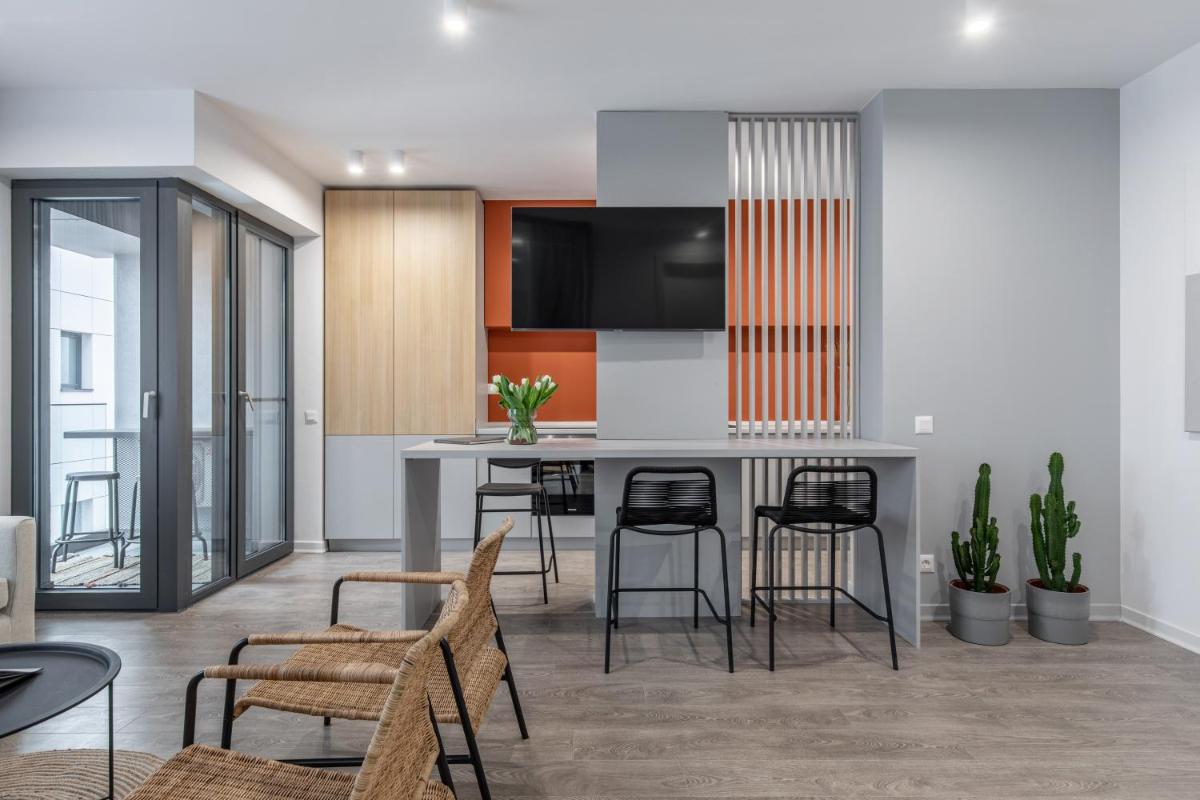 North by CityLife Suites Cloud 9 B