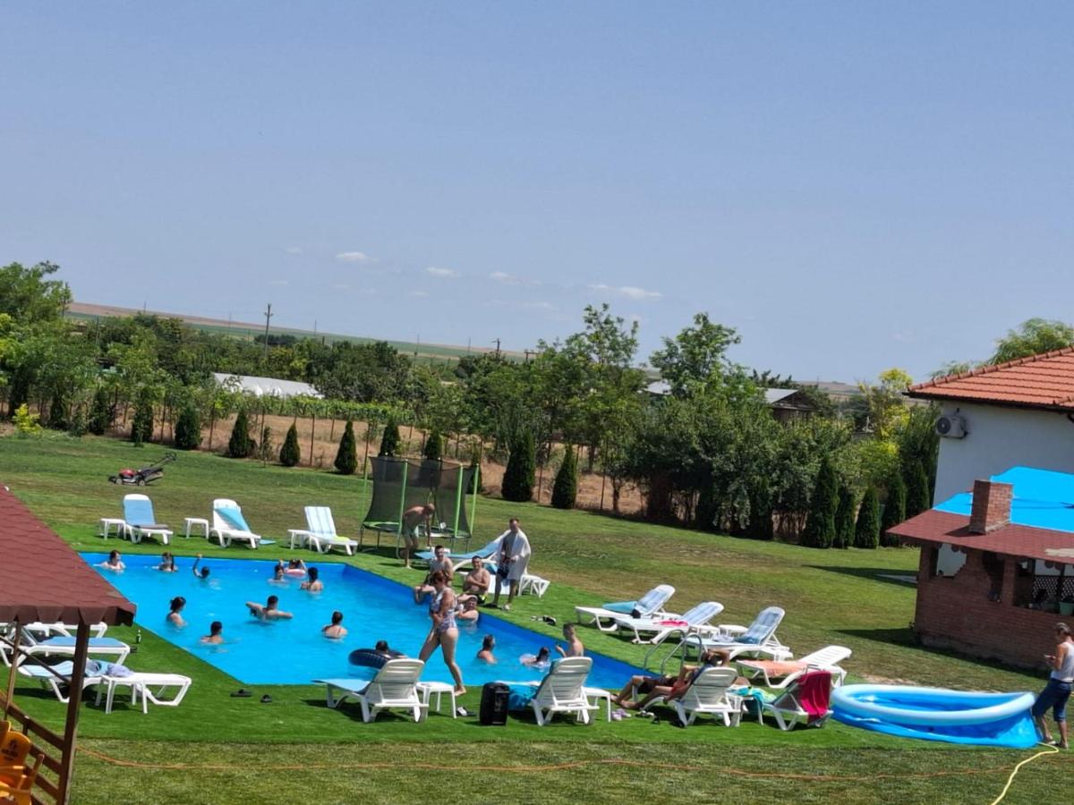 Paradiso Resort