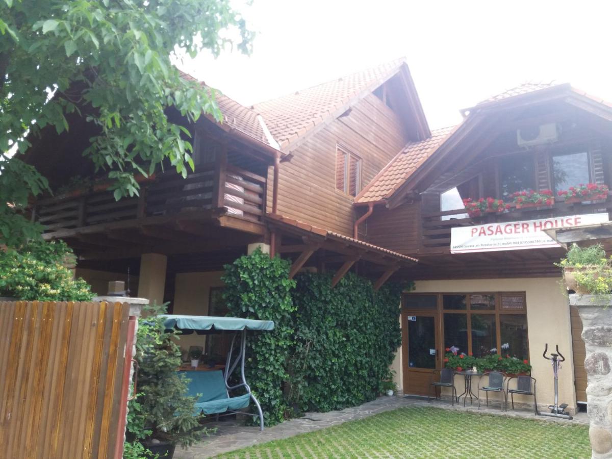 Pensiunea Azurul
