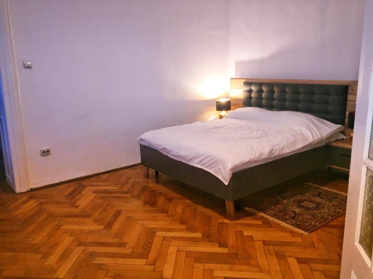 Piata Sfatului Residence
