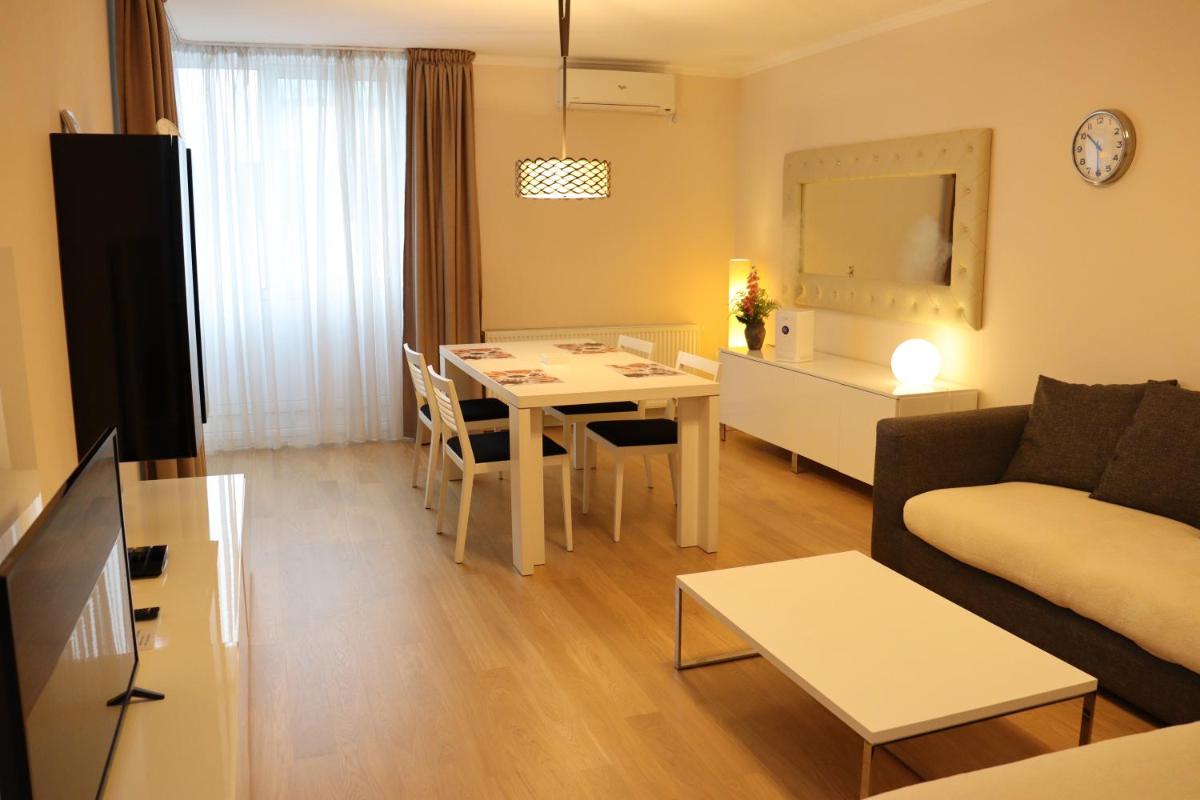 Platinia home