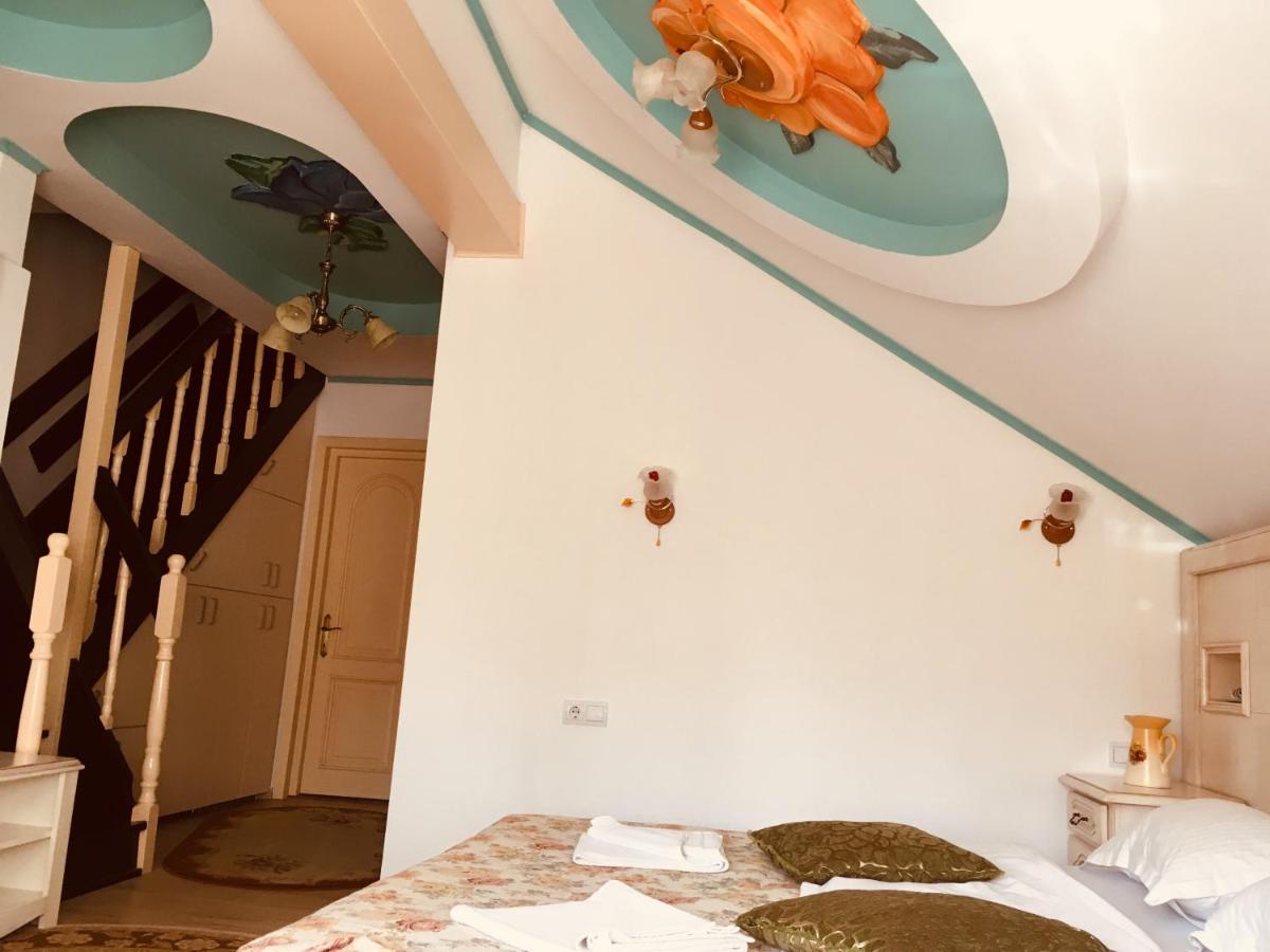 Presidential Apartment