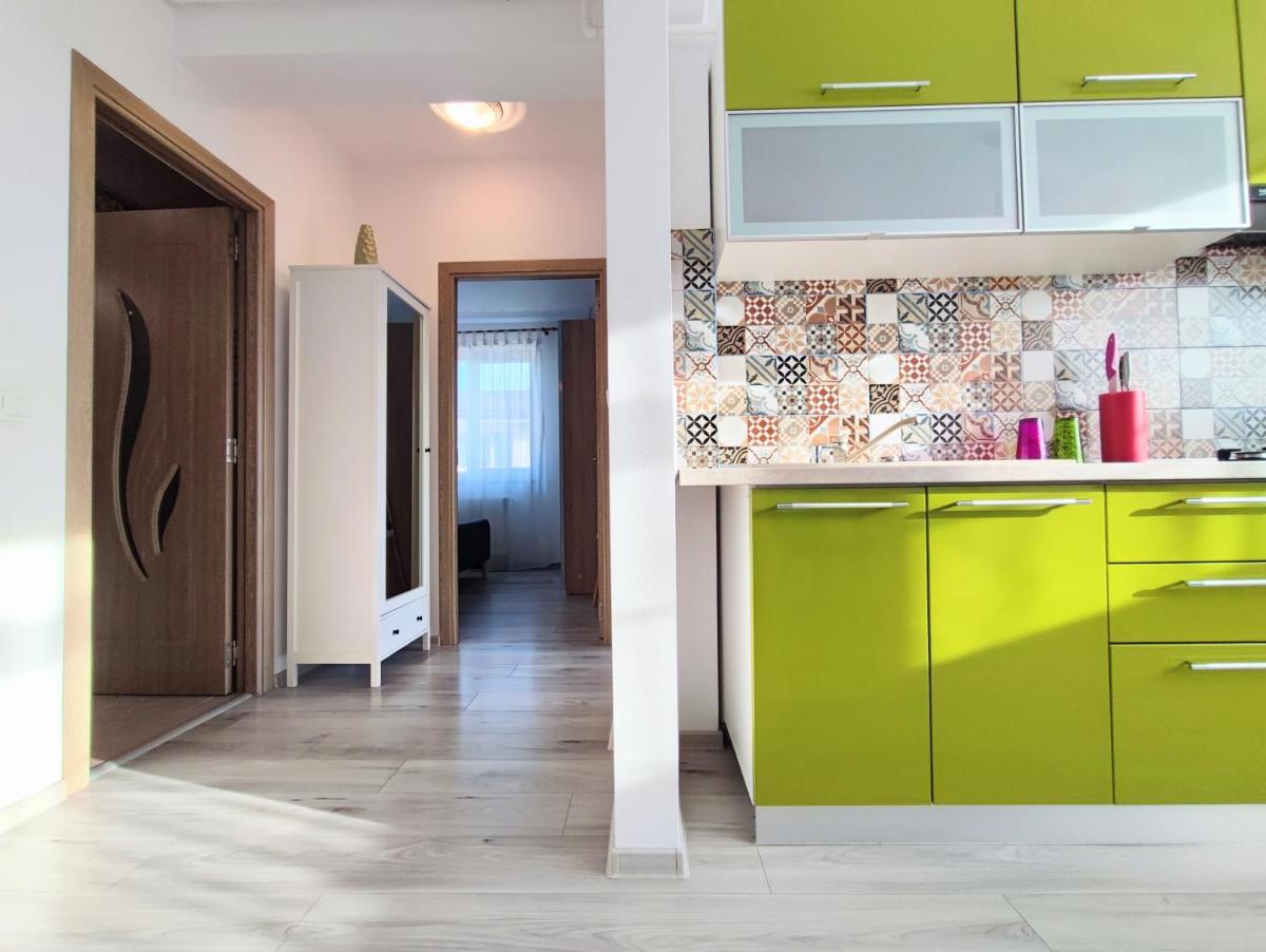 Quiet and Cozy 2 bedroom flat with free parking included