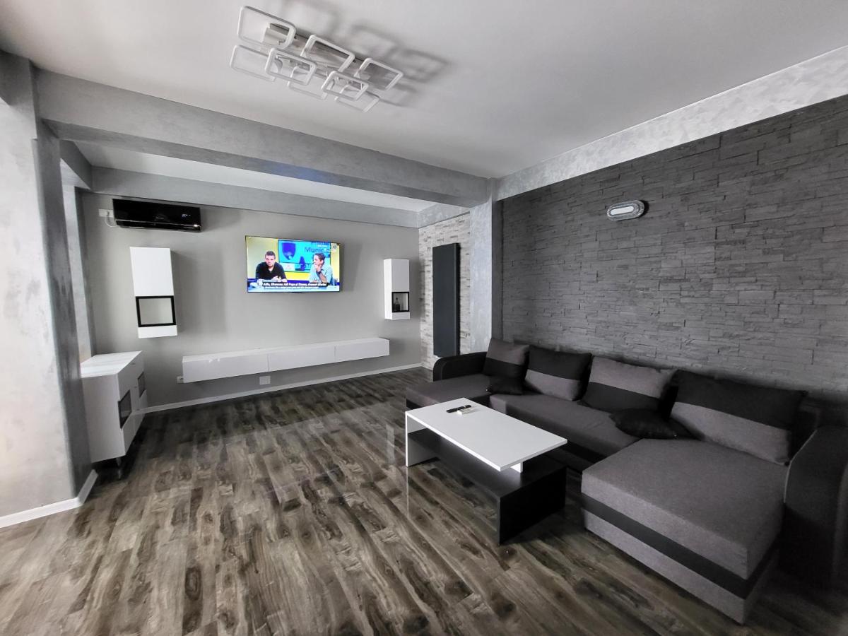 R&I House
