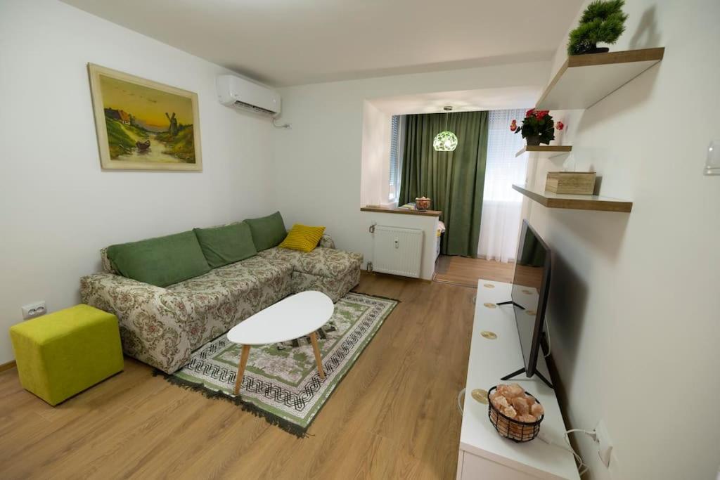 Robert's Apartment