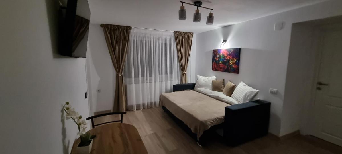 RR HOUSE APARTAMENTS