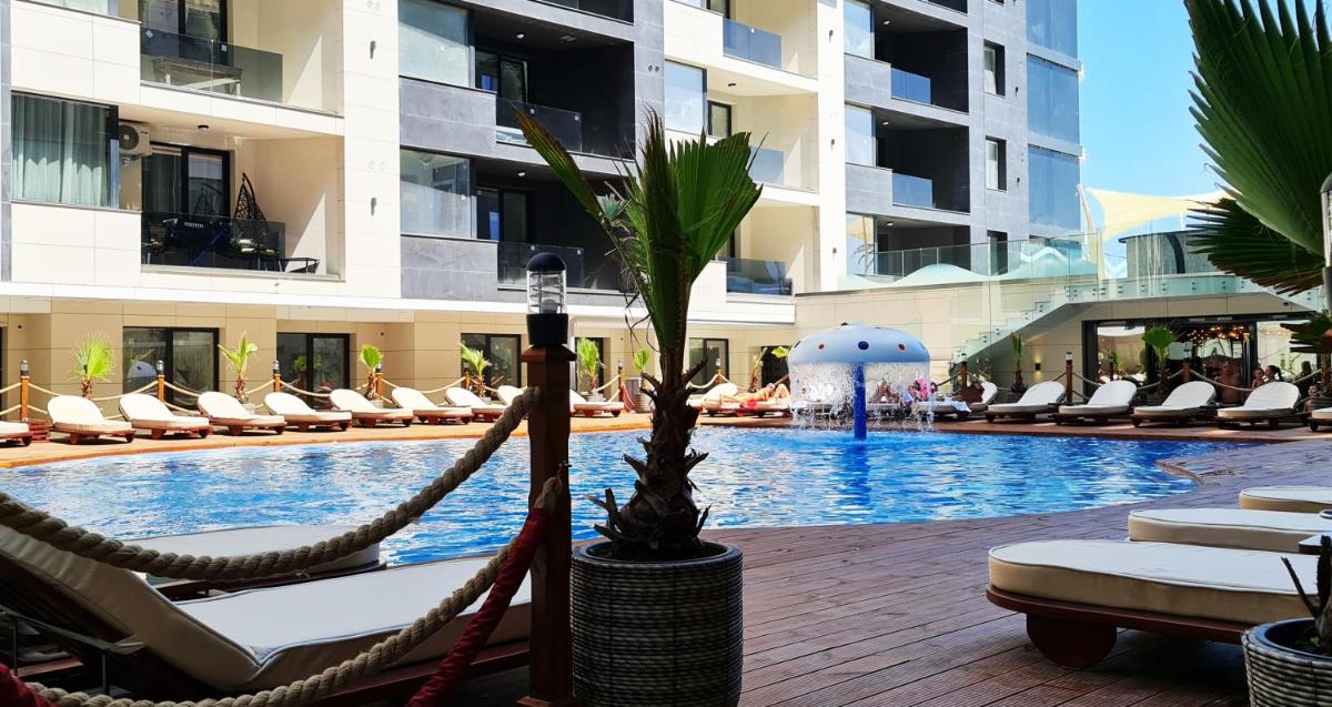 Sea View Apartment - 1st Season Mamaia Nord